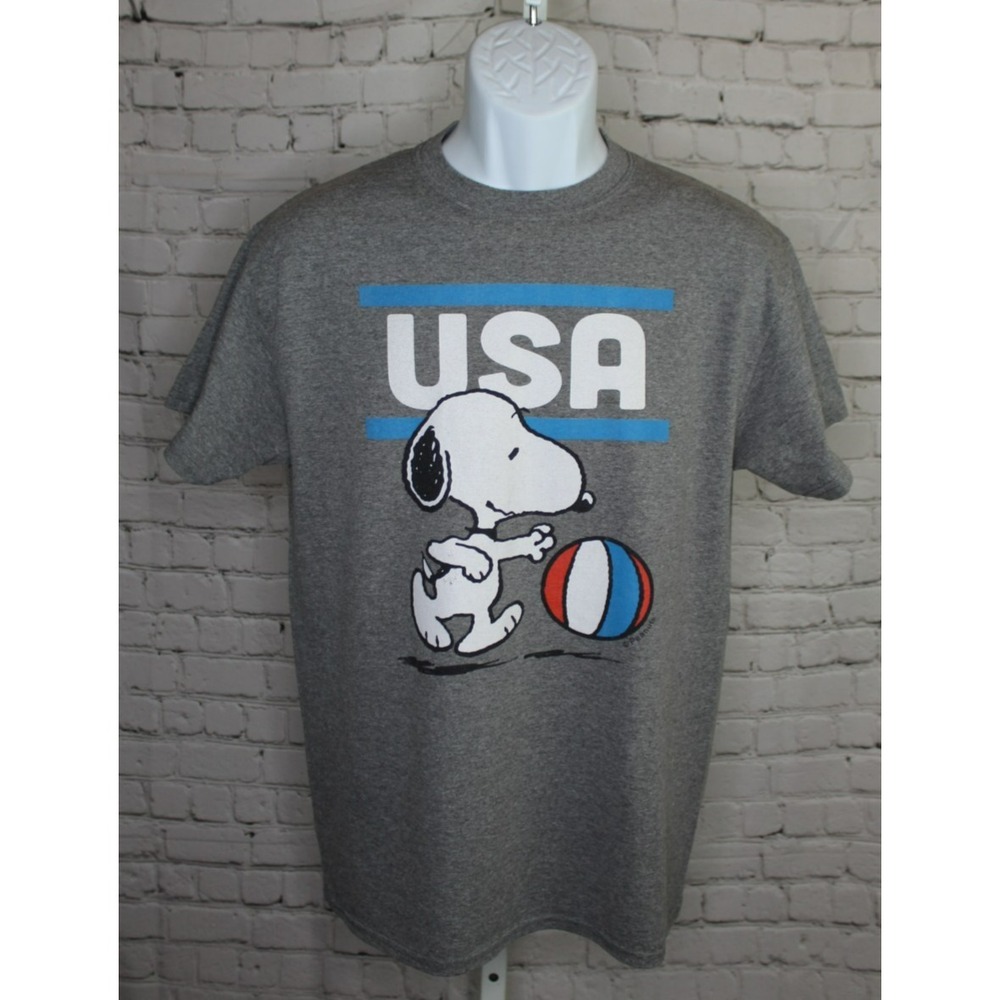 Snoopy Peanuts USA Basketball Graphic Tee Medium Unisex Gray Gildan Heavy Cotton
